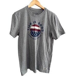 Life is Good Crusher Tee T-Shirt Gray Patriotic Stars & Stripes Graphic Small‎